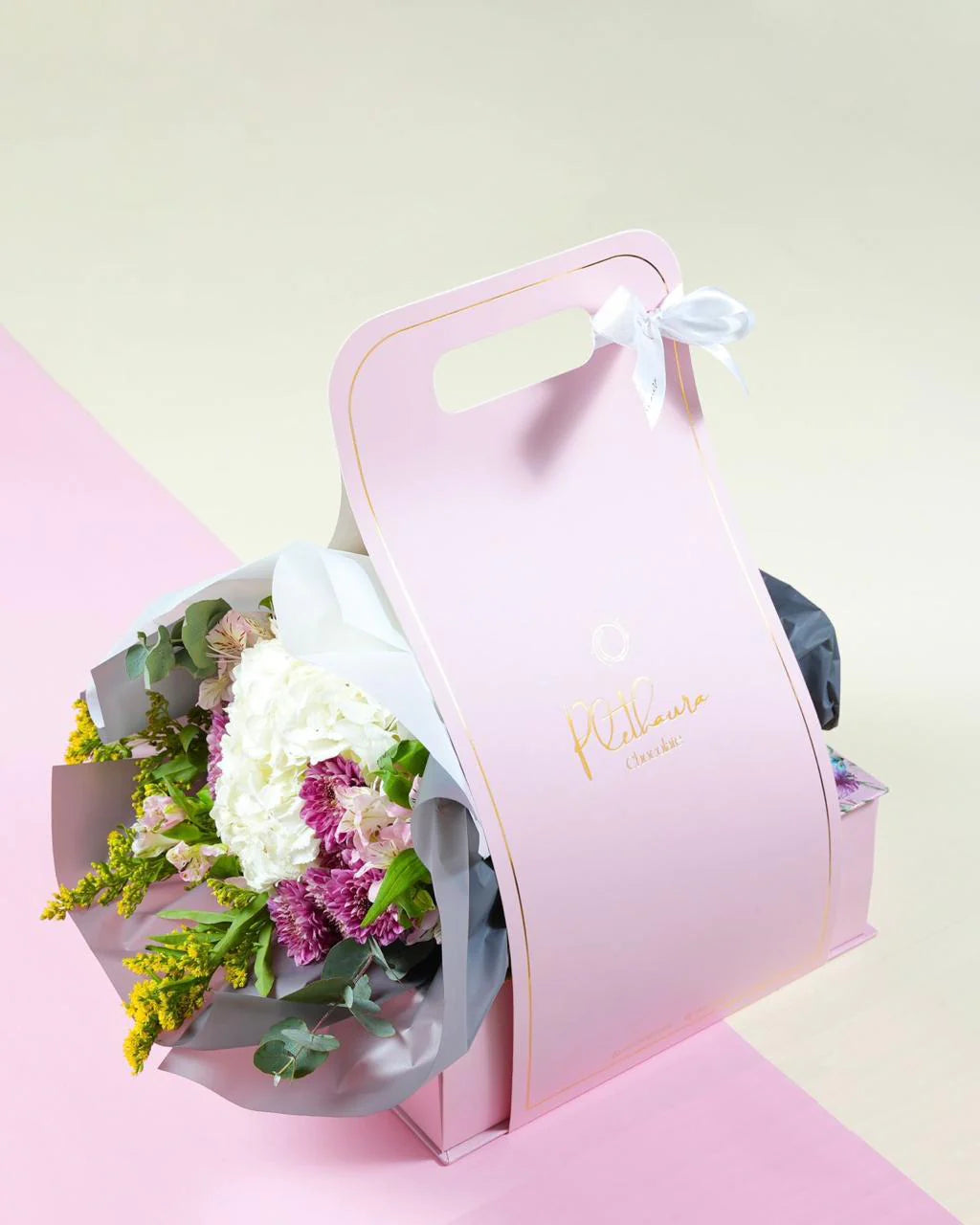 Hydrangea Serenity bouquet (packaging comes only if lovebox inside)